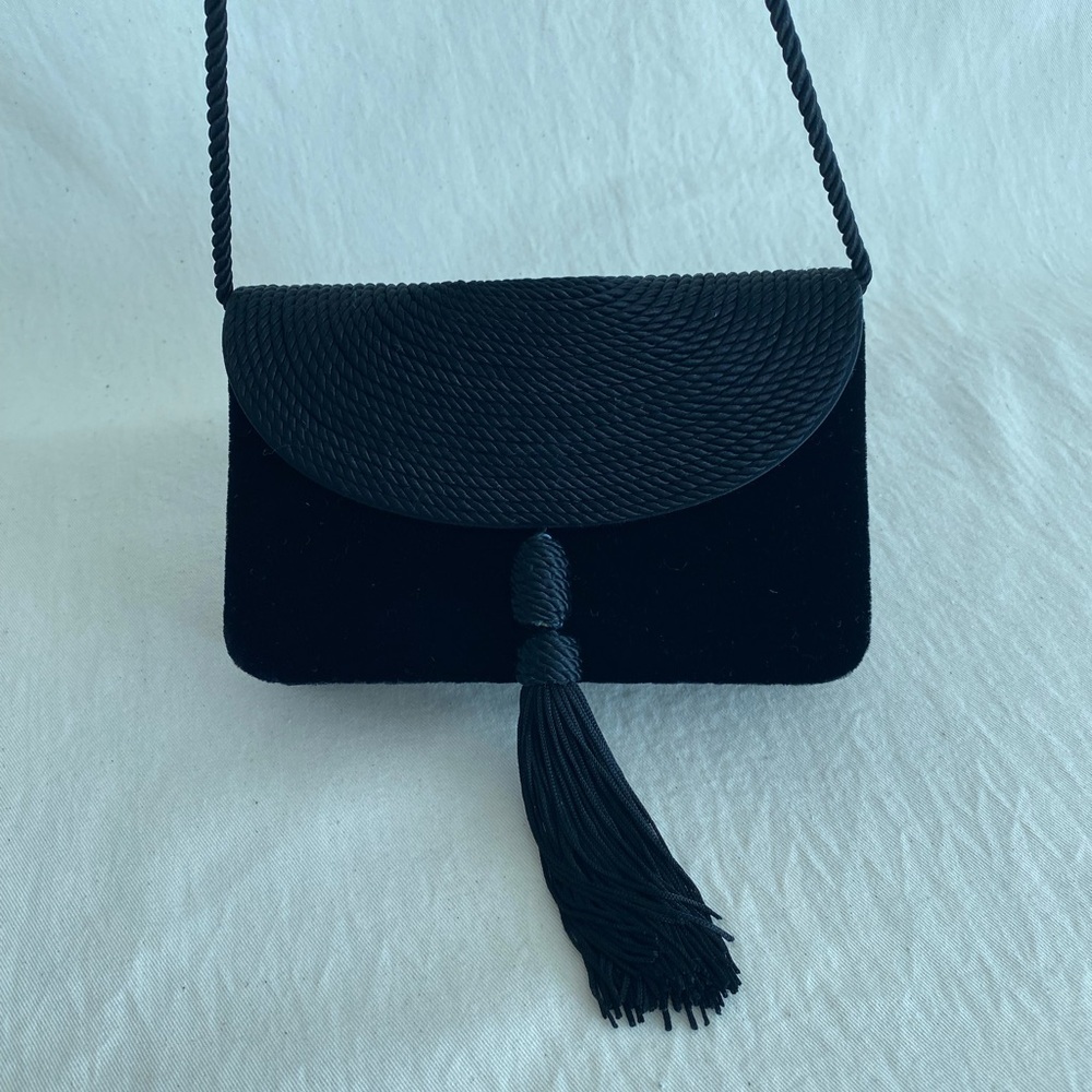 Ann Taylor black velvet evening shoulder bag with tassel